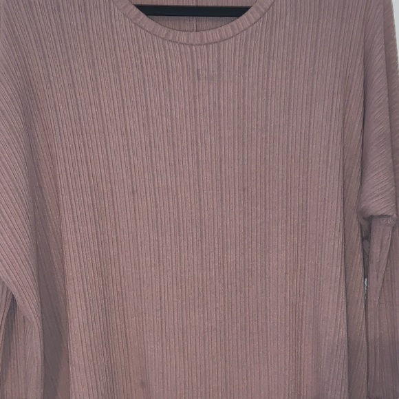CJLA Evelyn Pullover - Picture 4 of 11